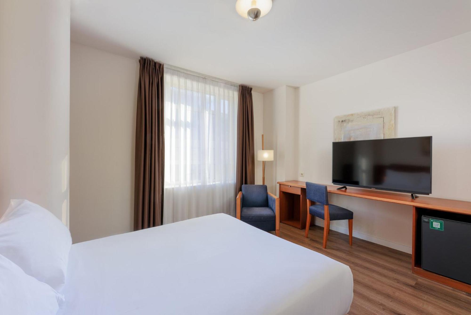 Hotel Arrahona Sabadell Exterior foto