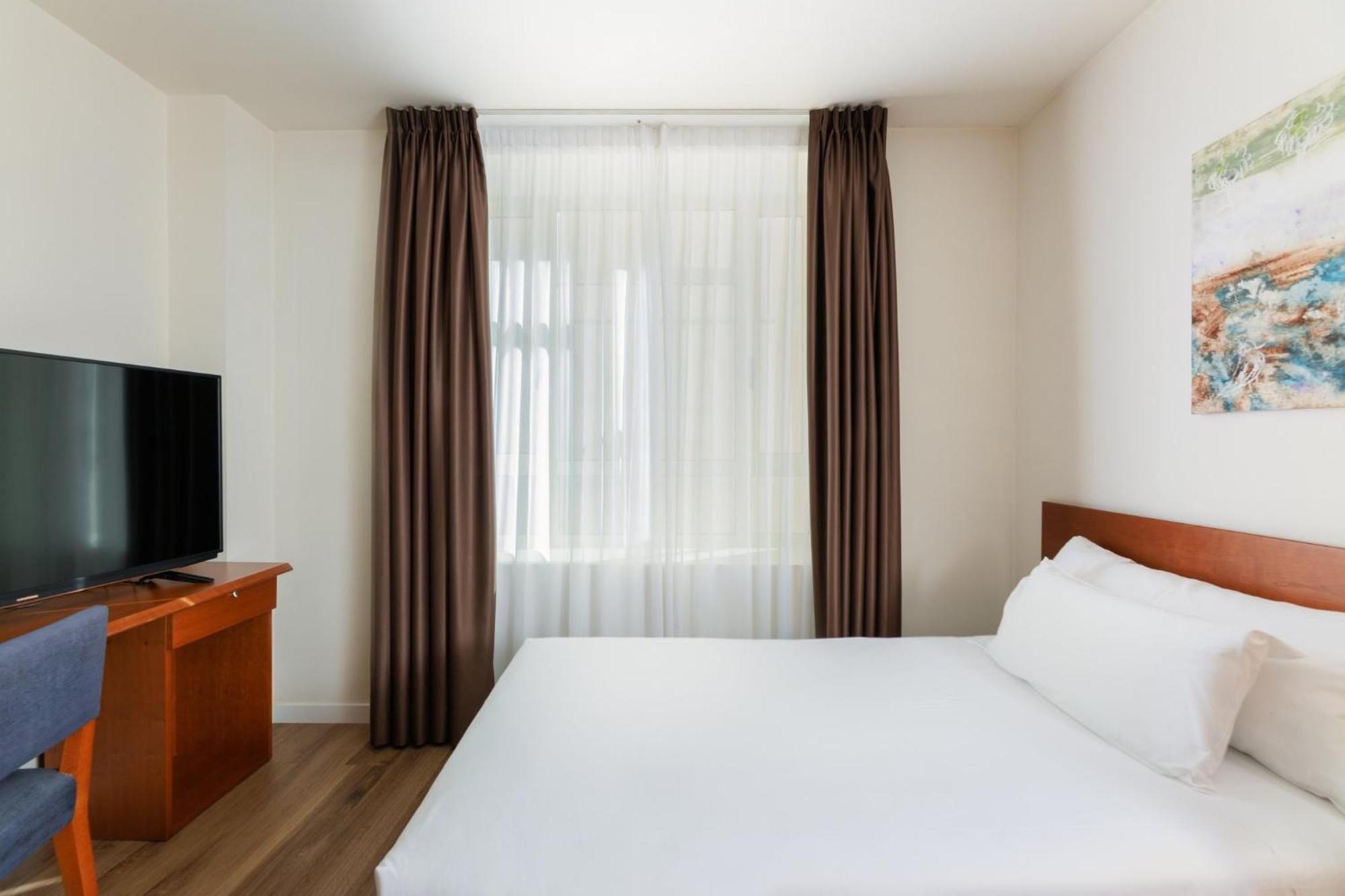 Hotel Arrahona Sabadell Exterior foto